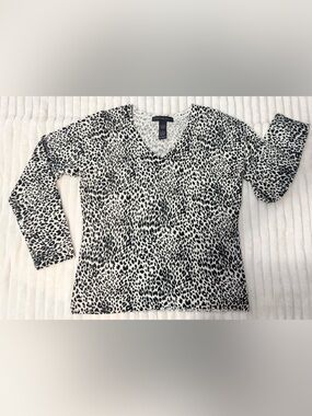 Josephine Chaus Black and White Leopard V-Neck Sweater